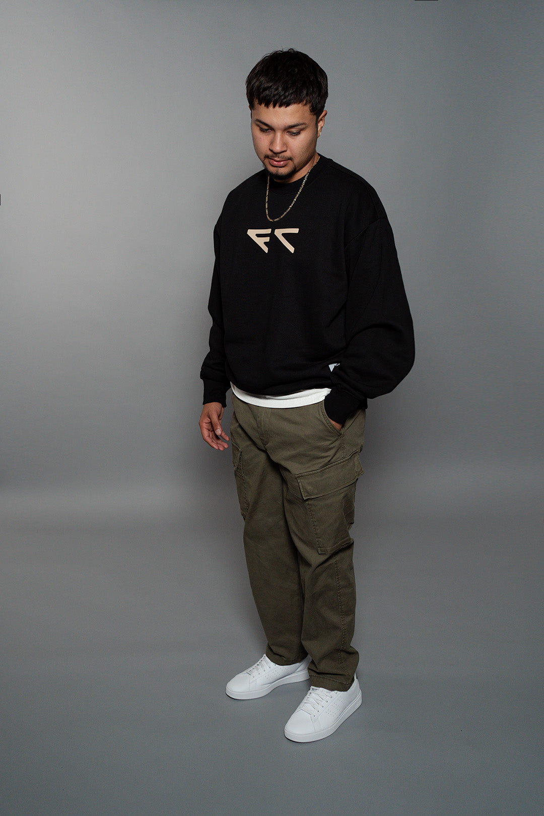 FC Sudadera con cuello redondo pesada negra